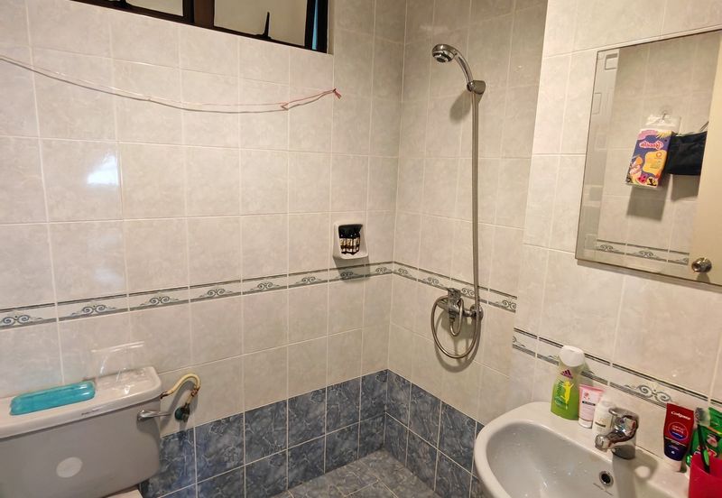 CHENG HEIGHTS CONDOMINIUM