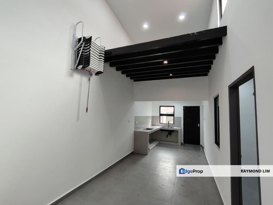 Ujong Pasir Taman Hilir 1sty Terrace House (NEWLY RENOVATED) 22x76 FREEHOLD  3room 2bath , Melaka, Melaka Tengah