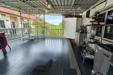 TAMAN ALAI PERDANA (CRISTAL BAY)