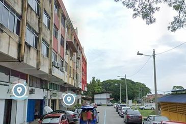 Kampung Lapan Jalan Siantan 2/1 4sty Shop Office Freehold 22x70