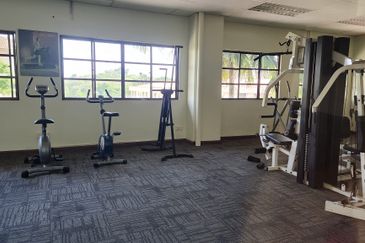 CHENG HEIGHTS CONDOMINIUM