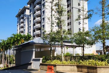 CHENG HEIGHTS CONDOMINIUM