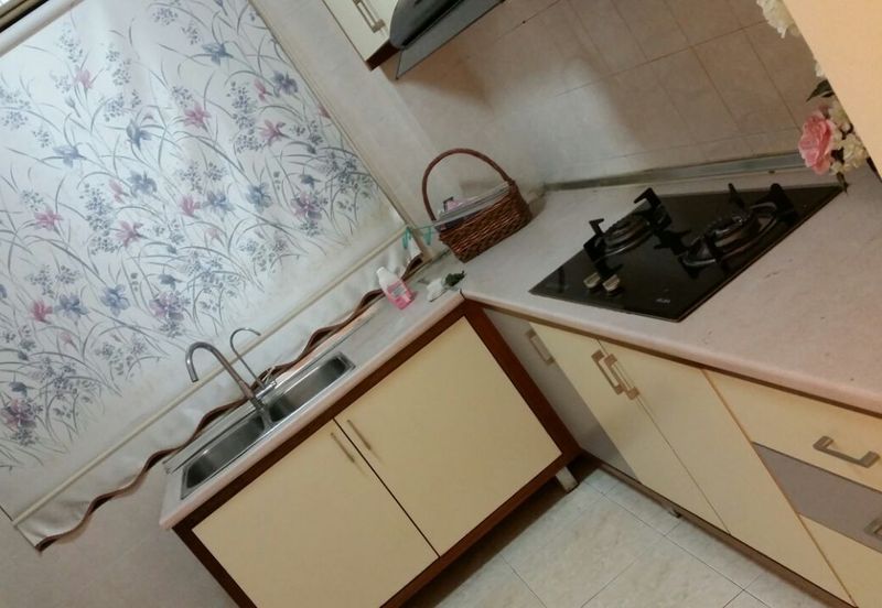 CHENG HEIGHTS CONDOMINIUM