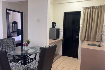 Glory Beach Resort Apartment