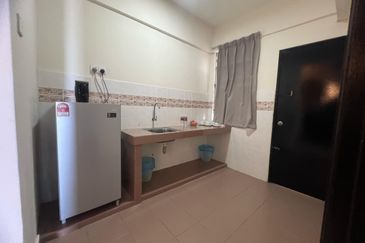 Glory Beach Resort Apartment