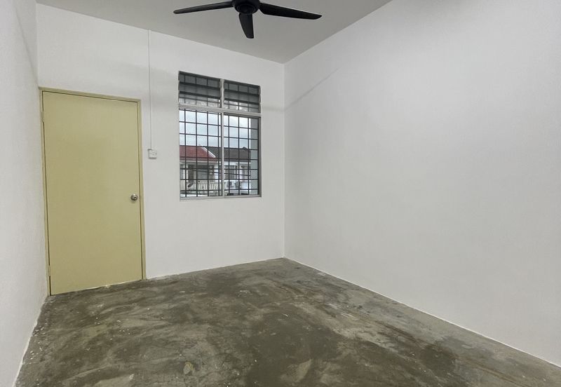 Double storey terrace at Port Dickson for rent