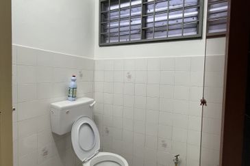 Double storey terrace at Port Dickson for rent