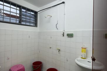 Double storey terrace at Port Dickson for rent