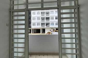 Airtrolis Apartment for sale