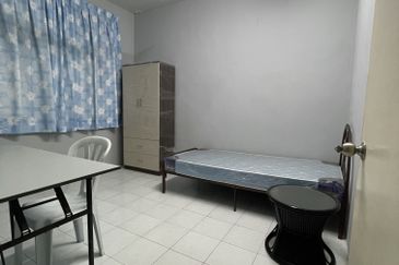 Room at Taman Pantai Indah Mas, Port Dickson for rent