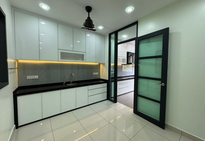 Stramax Residences @ Desaria