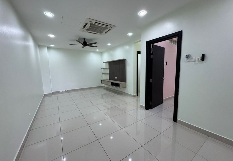 Stramax Residences @ Desaria