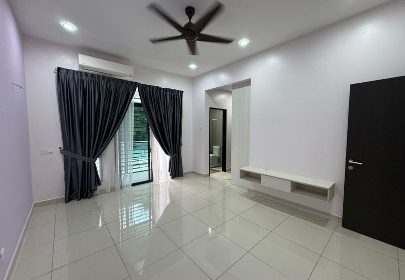 Stramax Residences @ Desaria