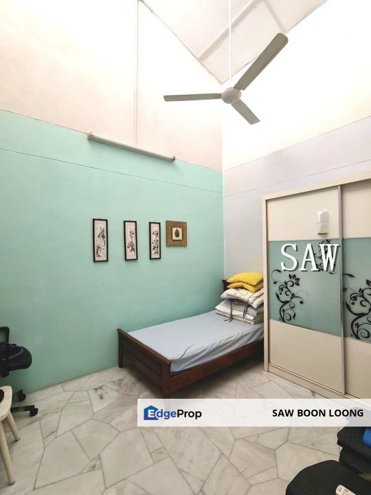 Lintang sungai ara 1 storey Terrace, Penang, Sungai Ara