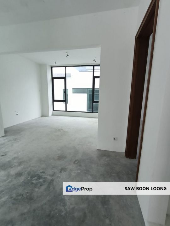 Beverly 4 storey bungalow Basic, private lift & roof top, Penang, Gelugor