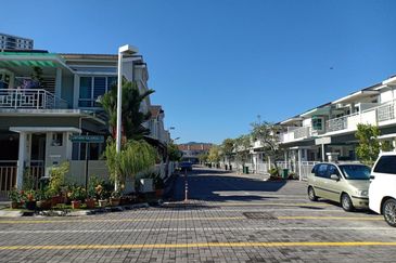 Dua Villas @ One Residence