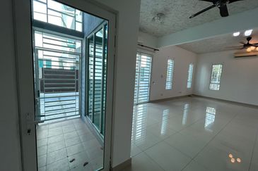 Dua Villas @ One Residence