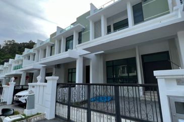 Stramax Residences @ Desaria