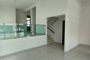 Stramax Residences @ Desaria