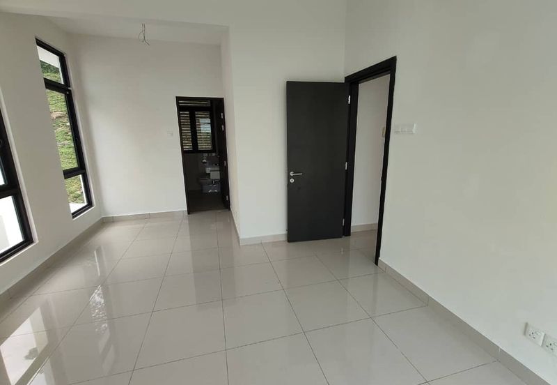 Stramax Residences @ Desaria