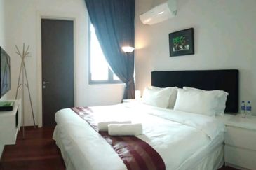 Raffles Residence 199