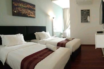 Raffles Residence 199