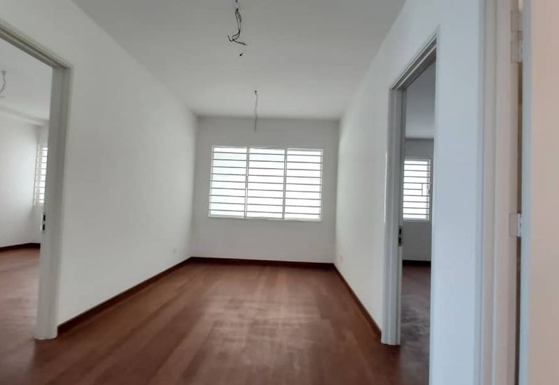 Raffles Residence 1818