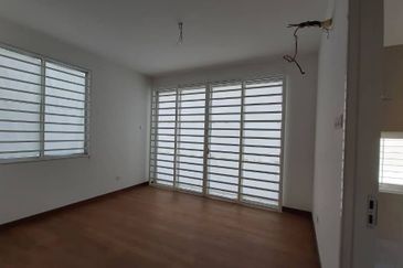 Raffles Residence 1818