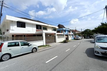 Kampung Batu Uban