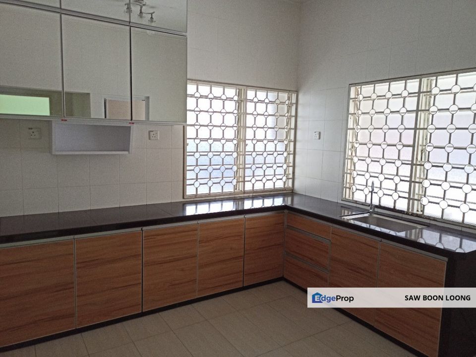 Batu Uban Semi D, Penang, Batu Uban