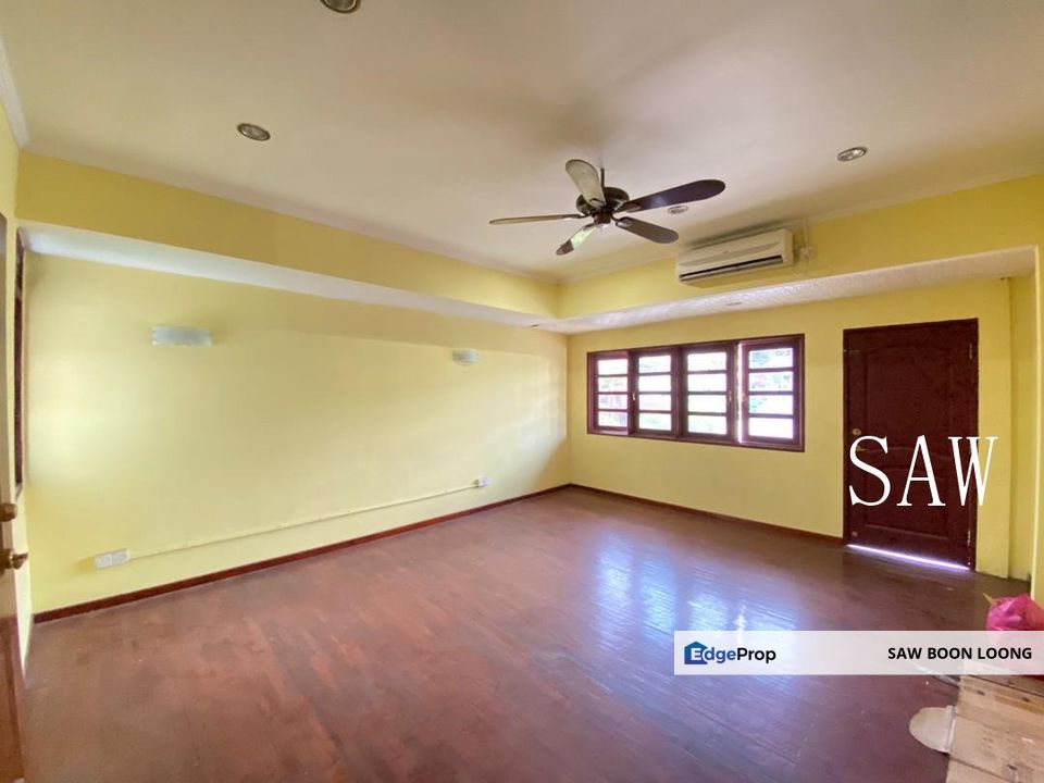 Batu Uban Semi D, Penang, Batu Uban