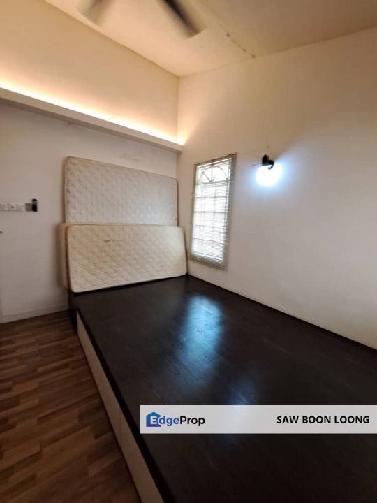 Batu Uban Semi D, Penang, Batu Uban