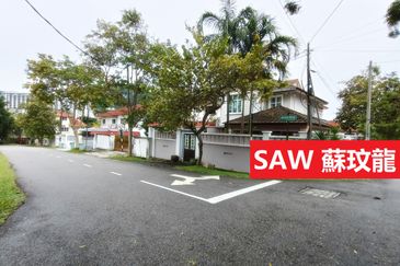 Jalan Bunga Kaca Piring