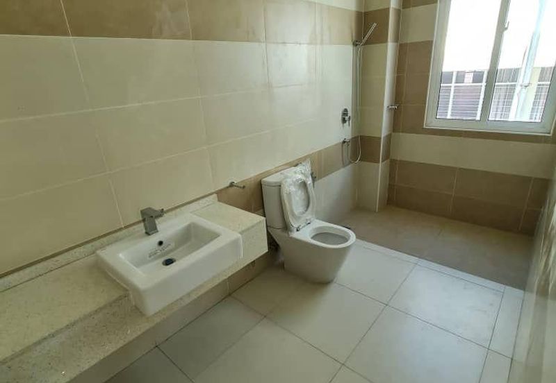 Pulau Tikus Bungalow 3 storey, with LIFT