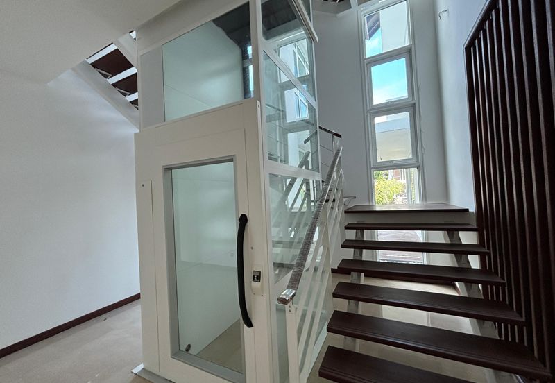 Emerald Bay @ Puteri harbour