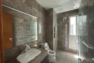 Emerald Bay @ Puteri harbour