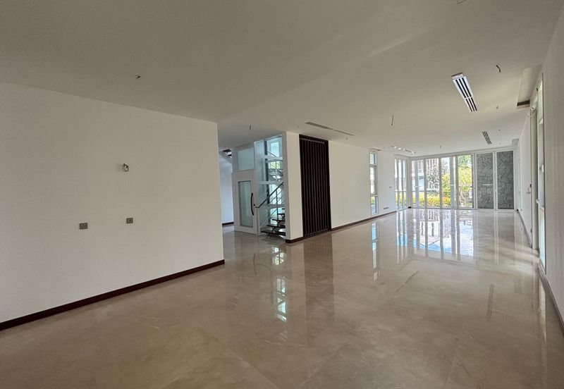 Emerald Bay @ Puteri harbour