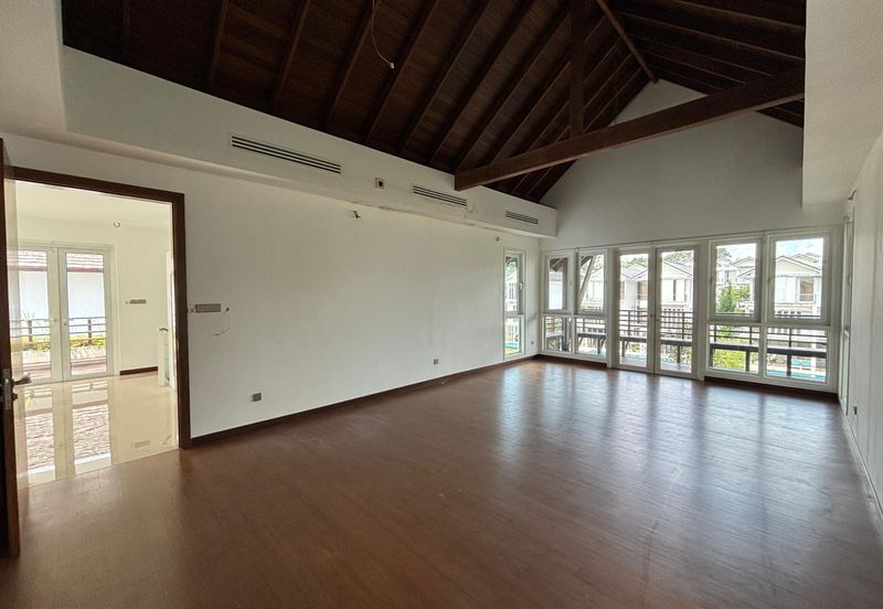 Emerald Bay @ Puteri harbour