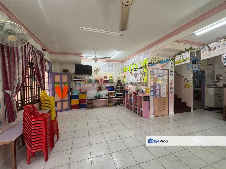 Well Maintained Terrace Corner Big Land, Johor, Skudai