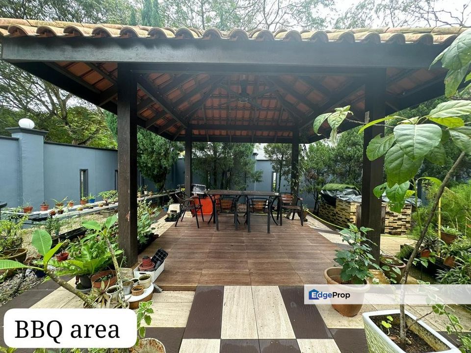 Well Maintained 2 Storey Bungalow, Johor, Nusajaya