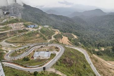 Golden Hills Resort (Amber Court)