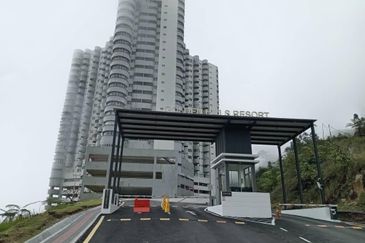 Golden Hills Resort (Amber Court)