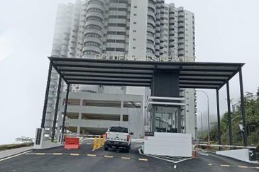 Golden Hills Resort (Amber Court)