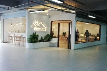 Golden Hills Resort (Amber Court)