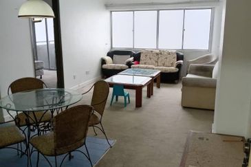 Golden Hills Resort (Amber Court)