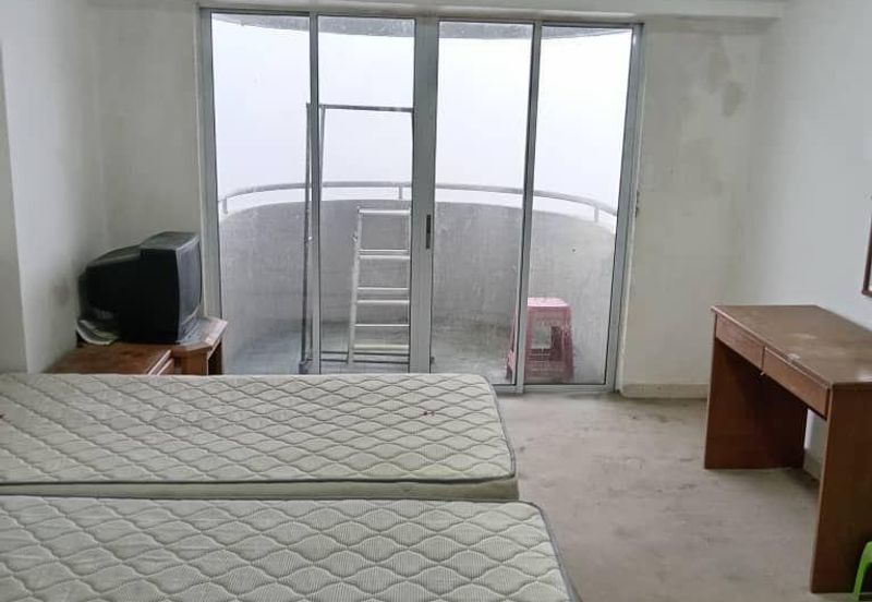 Golden Hills Resort (Amber Court)