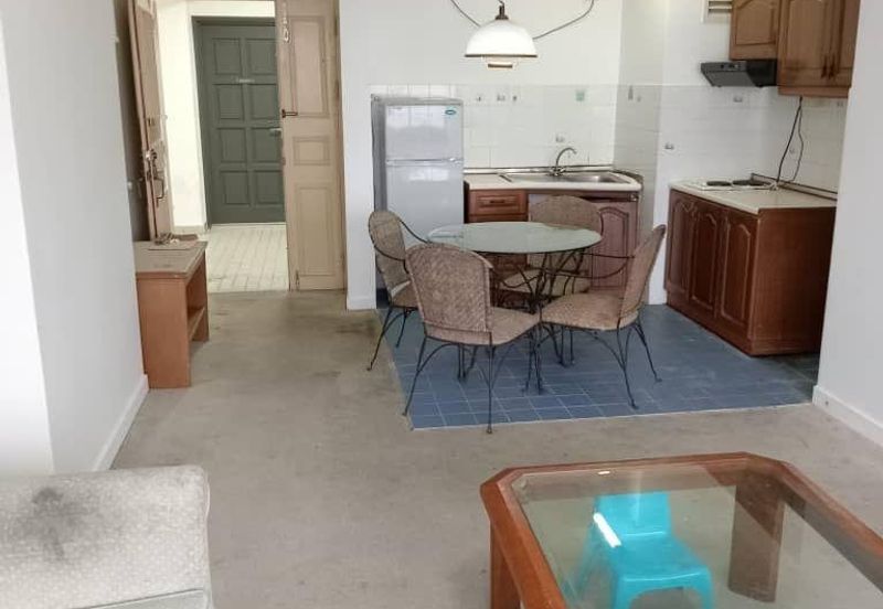 Golden Hills Resort (Amber Court)