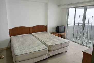 Golden Hills Resort (Amber Court)