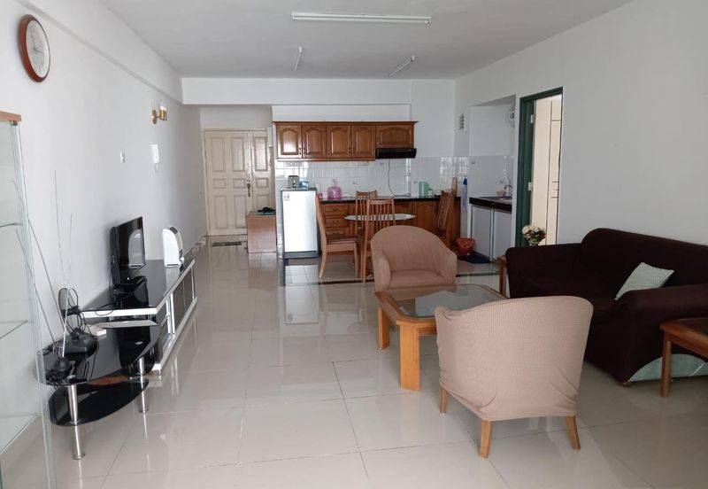 Golden Hills Resort (Amber Court)