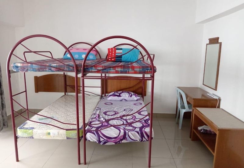 Golden Hills Resort (Amber Court)